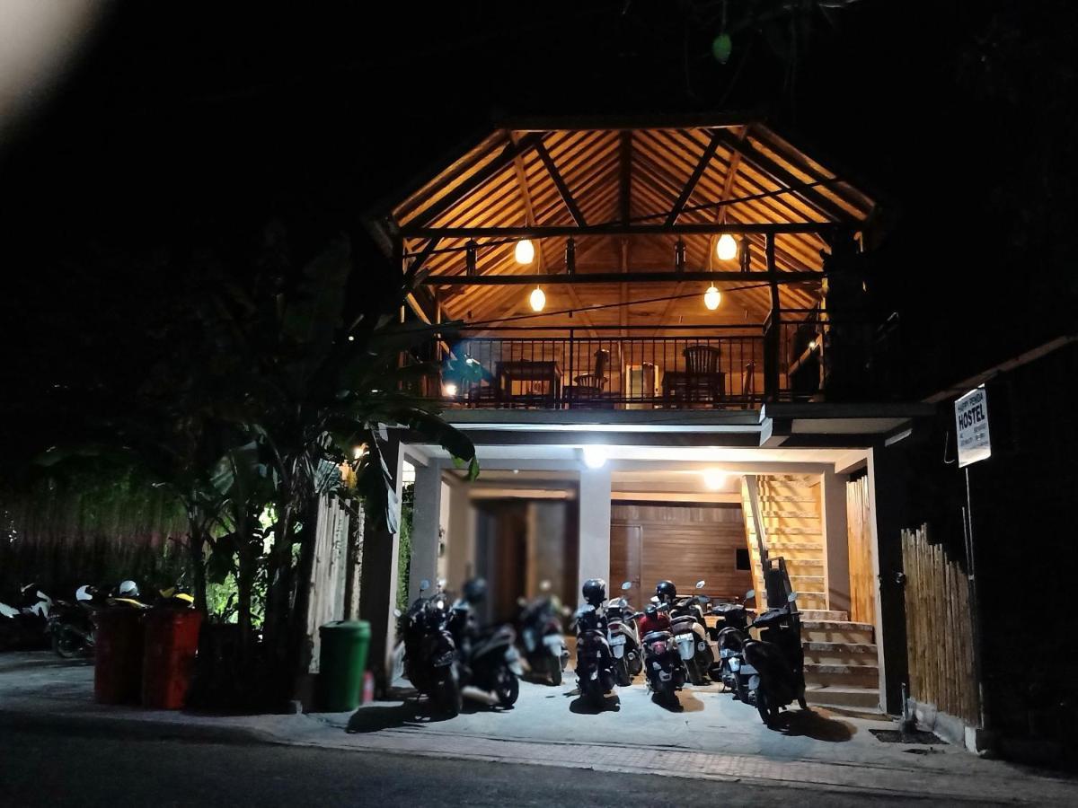 Happy Penida Hostel Toyapakeh Exterior foto